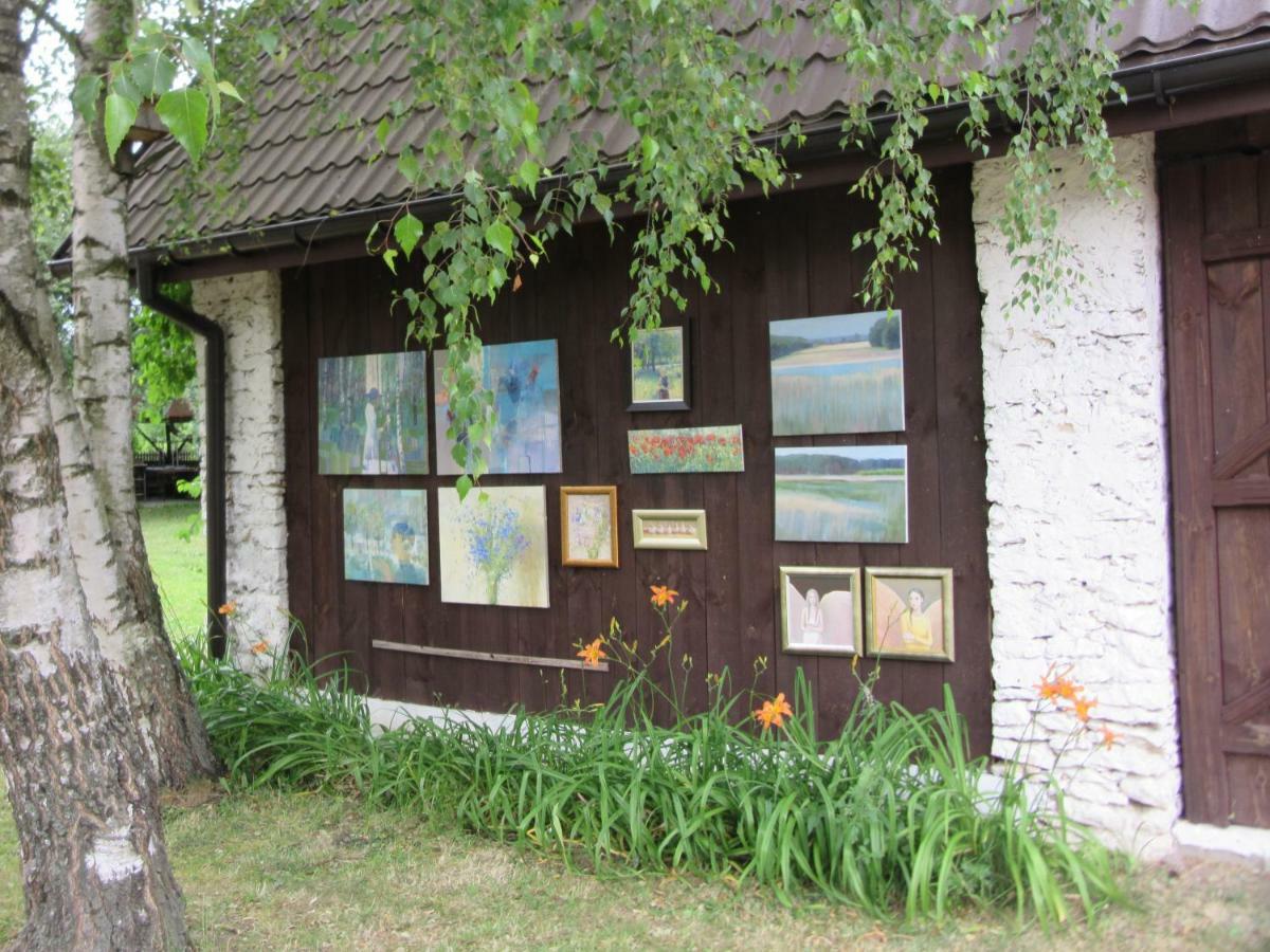 Gospodarstwo Agroturystyczno-Edukacyjne Gratka Celiny  Buitenkant foto